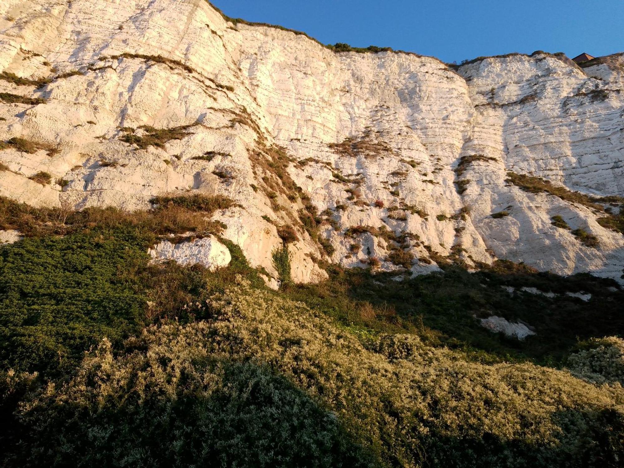 First And Last Youth Hostel Dover Exterior foto